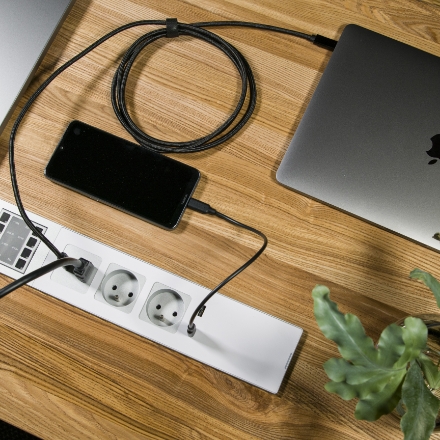 FLAT PLUS with 2 sockets, 1 modul, control panel and USB-C/A charging